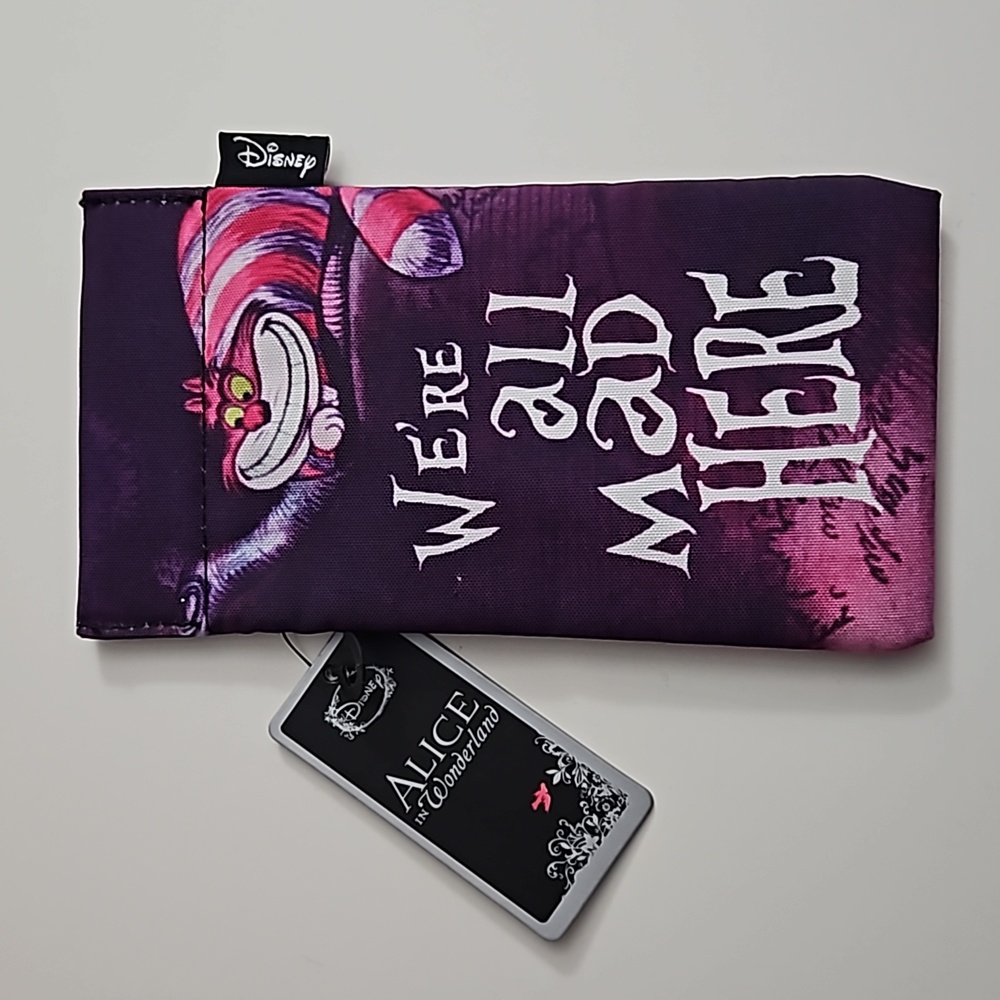 NWT Loungefly Disney Alice in Wonderland Cloth Glasses Case
